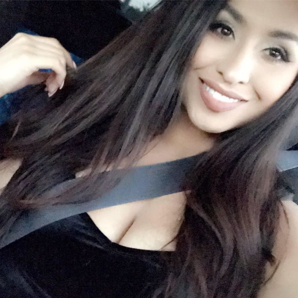 Meet your Posher, Esmeralda